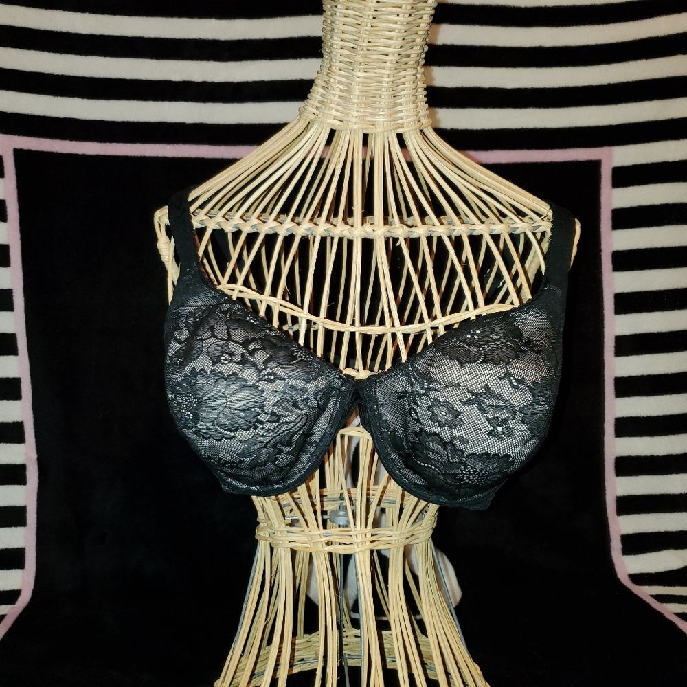 Victoria's Secret Black Lace Underwire Bra 36DD